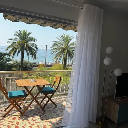 3-room With Sea View In *
