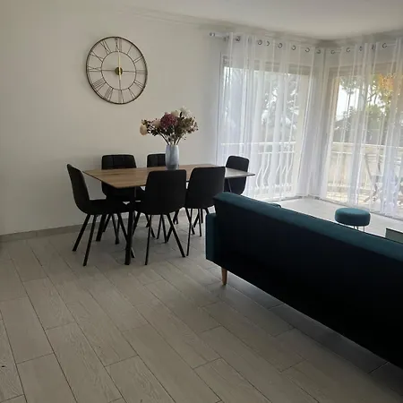 3-room With Sea View In アパート *