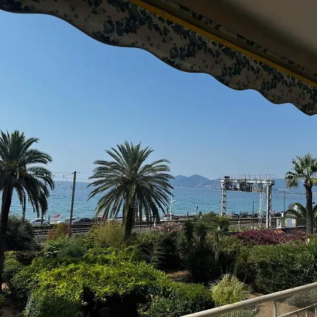 3-room With Sea View In Daire