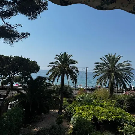 3-room With Sea View In